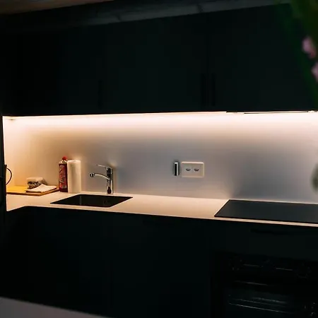 Alpina Three - Charming Prime Location Appartement *